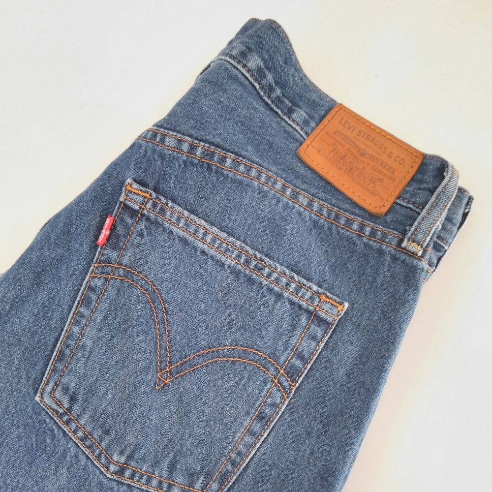 Levi's Premium Ribcage Straight Fringe Bottom - Picture 2 of 11